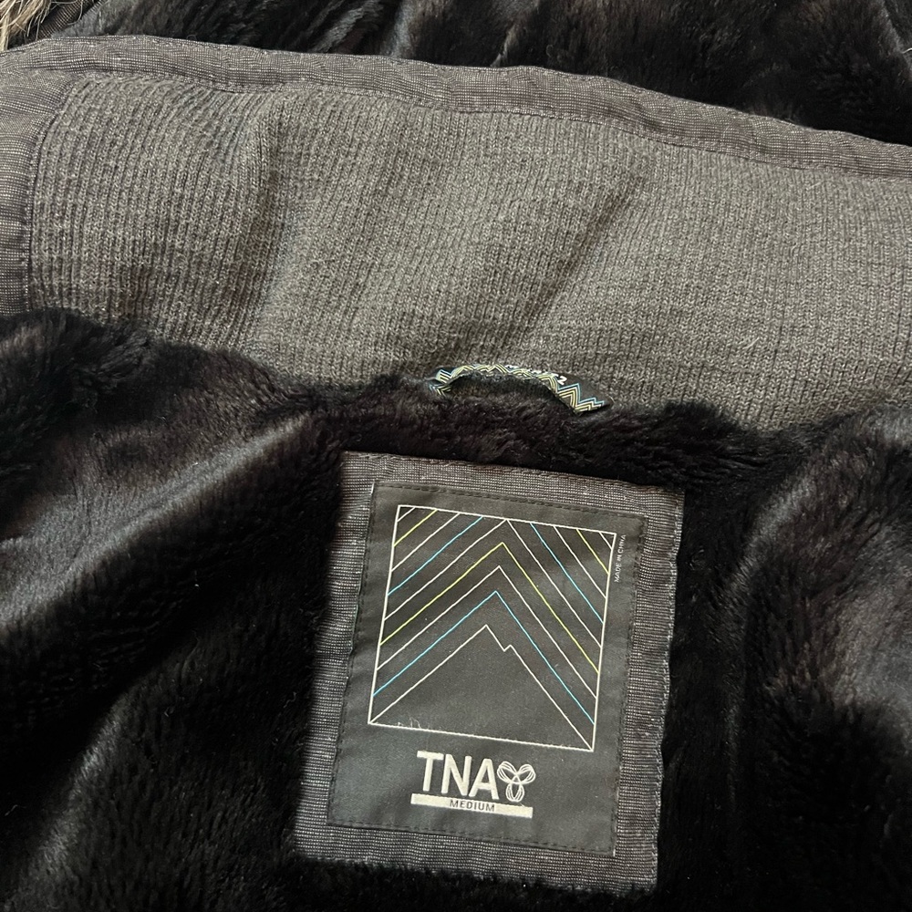 TNA Winter Jacket - Picture 2 of 5